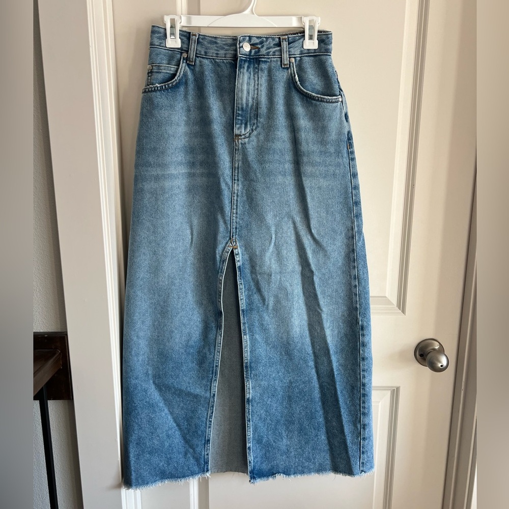 Like new Anthropologie pilcro denim skirt